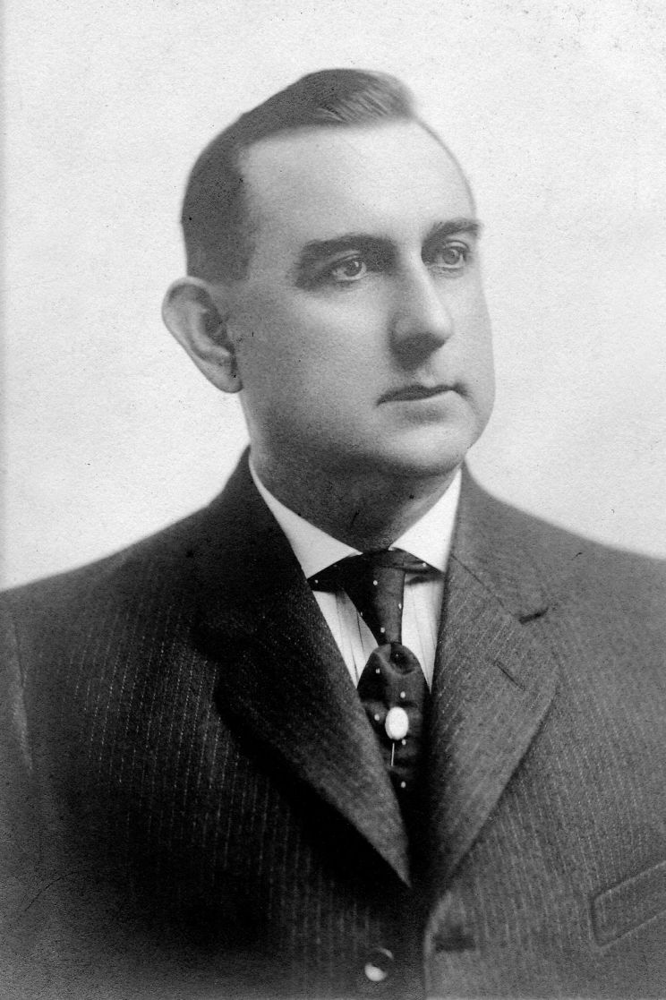 Felton Perry