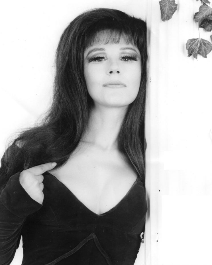 Fenella Fielding