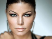 Fergie #260015 picture (Landscape Medium)