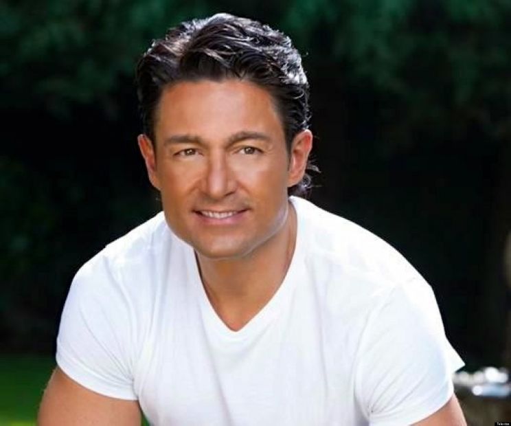 Fernando Colunga