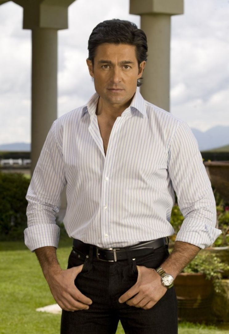 Fernando Colunga