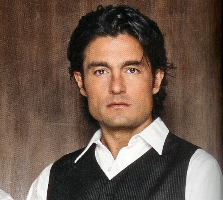 Fernando Colunga