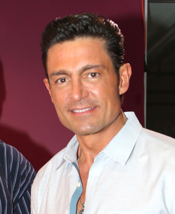 Fernando Colunga