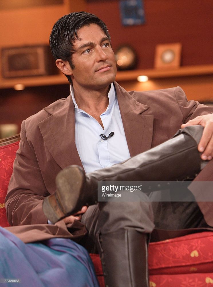 Fernando Colunga