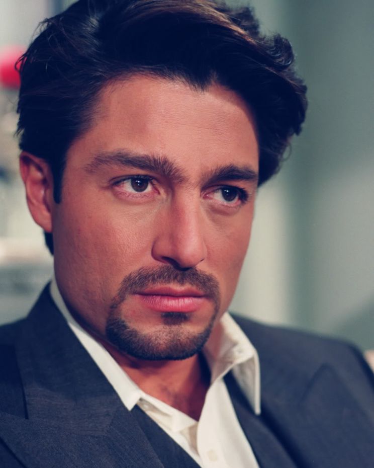 Fernando Colunga