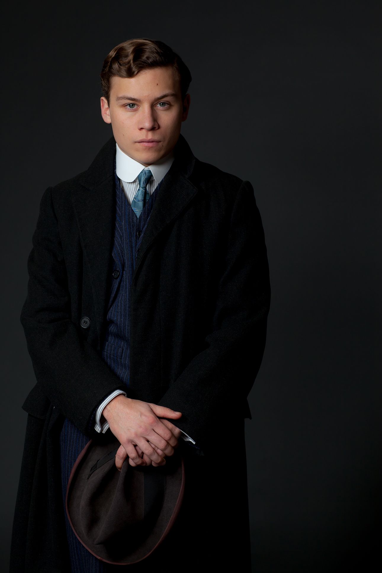 Finn Cole Girlfriend