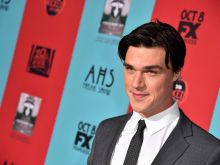 Finn Wittrock photo