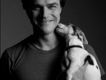 Finn Wittrock photo