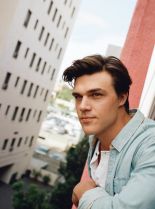 Finn Wittrock