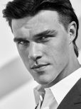 Finn Wittrock