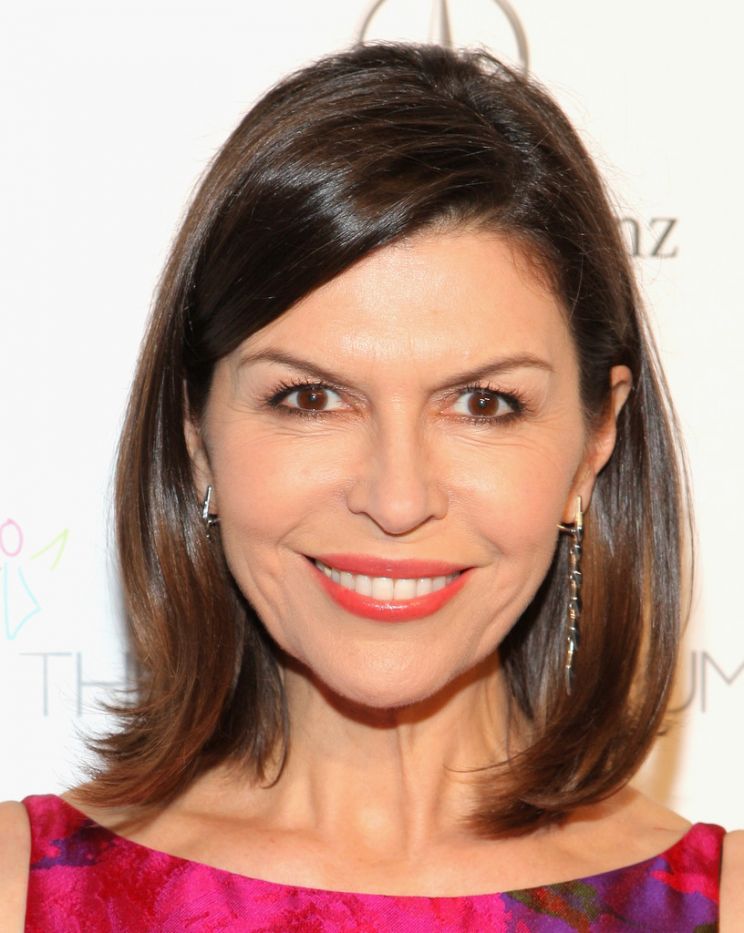 Finola Hughes