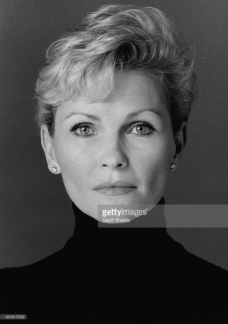 Fiona Fullerton
