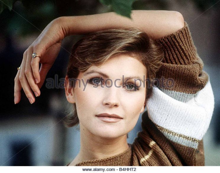 Fiona Fullerton