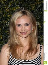 Fiona Gubelmann #606093 picture (Portrait Medium)