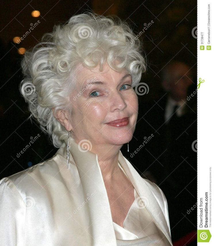 Fionnula Flanagan