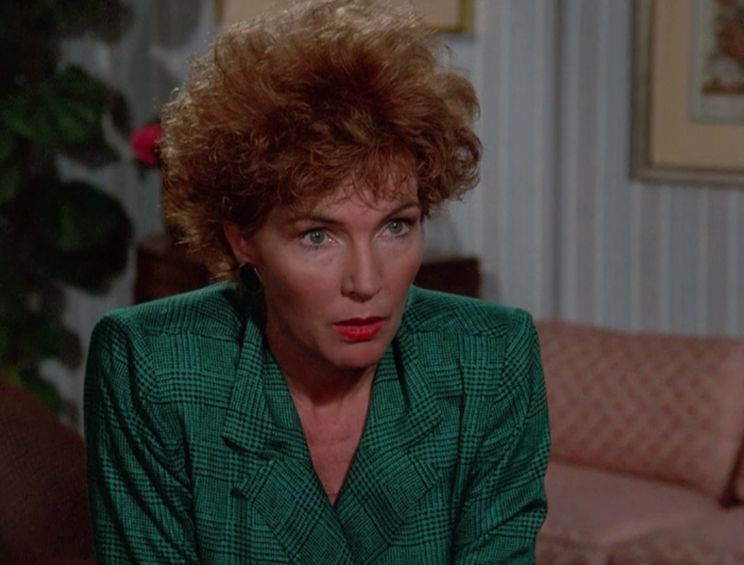 Fionnula Flanagan