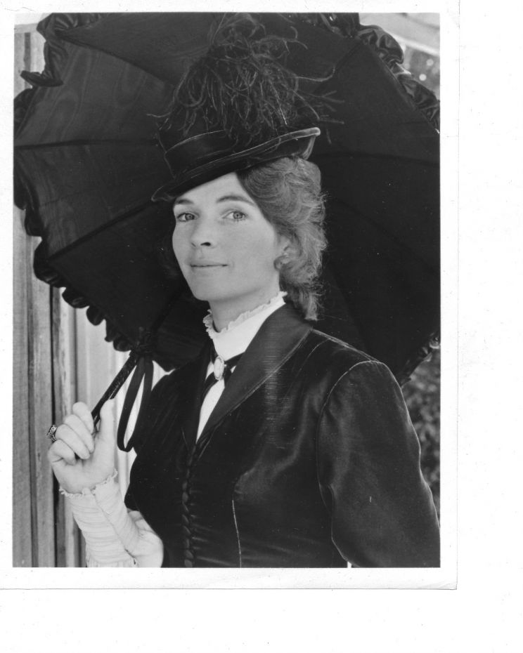 Fionnula Flanagan