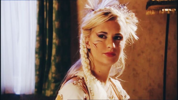 Fleur Saville