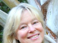 Flora Cross