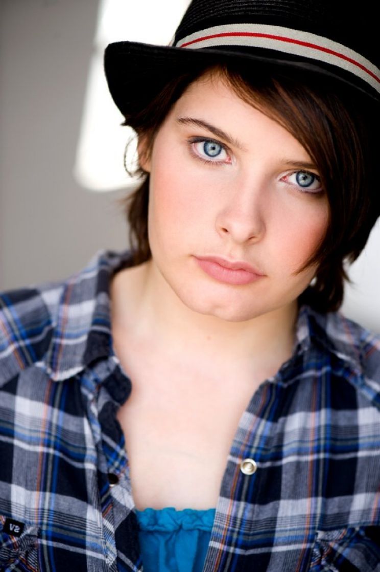 Flora Cross