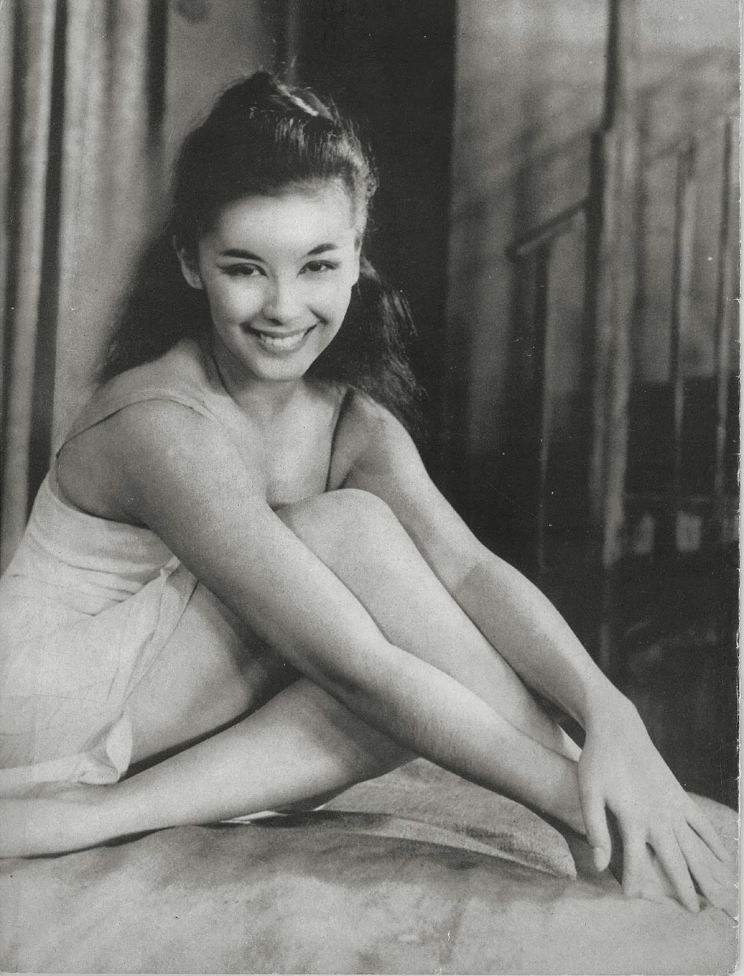 France Nuyen