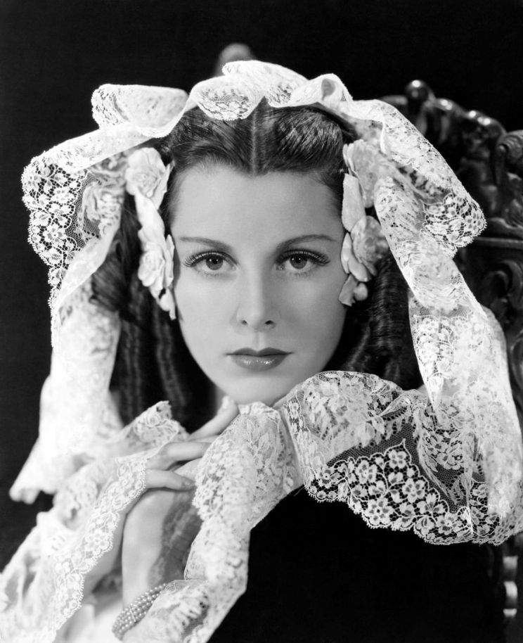 Frances Dee