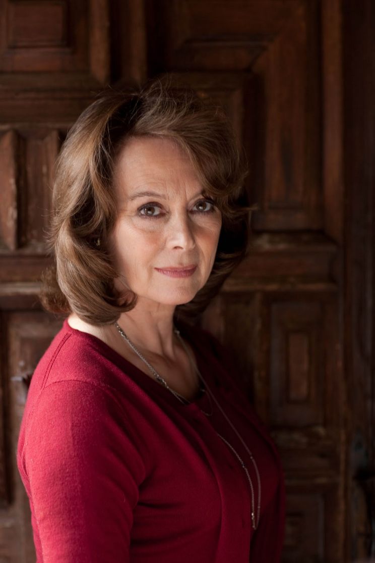 Francesca Annis