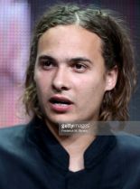 Frank Dillane #6383 picture (Portrait Medium)