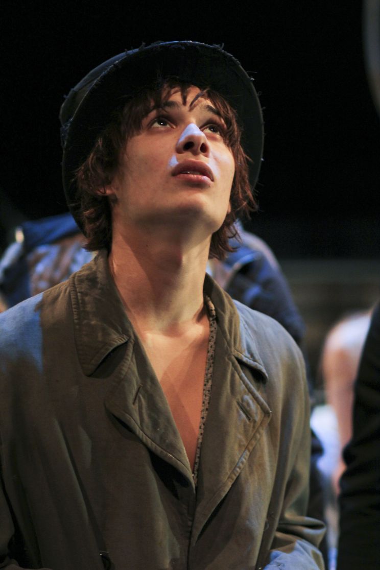 Pictures of Frank Dillane