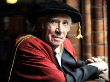 Frank Finlay