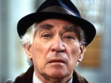 Frank Finlay