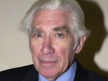 Frank Finlay
