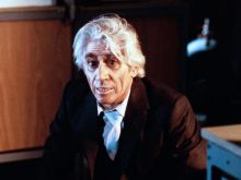 Frank Finlay