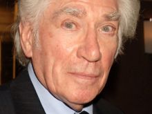 Frank Finlay