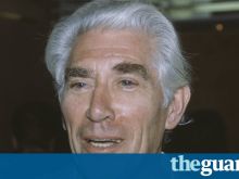 Frank Finlay