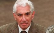 Frank Finlay