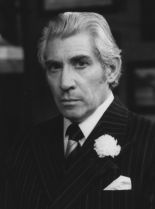 Frank Finlay