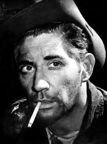 Frank Finlay