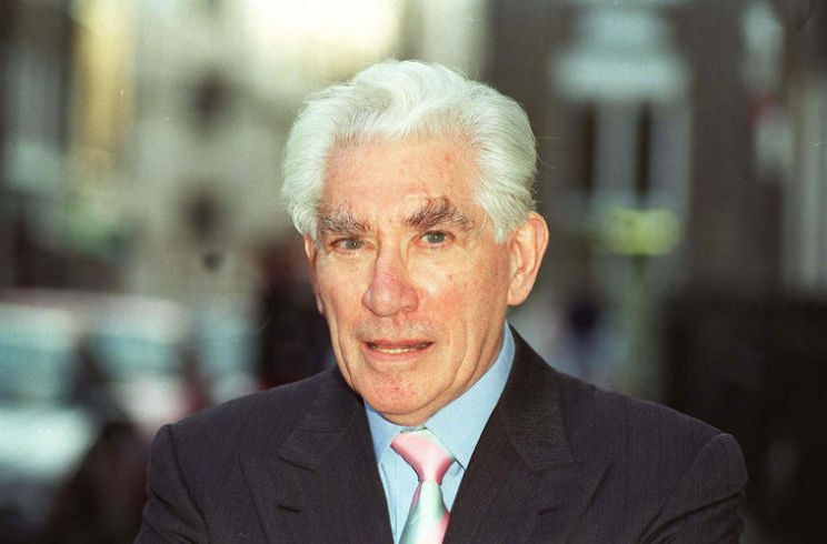 Frank Finlay