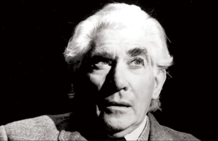 Frank Finlay