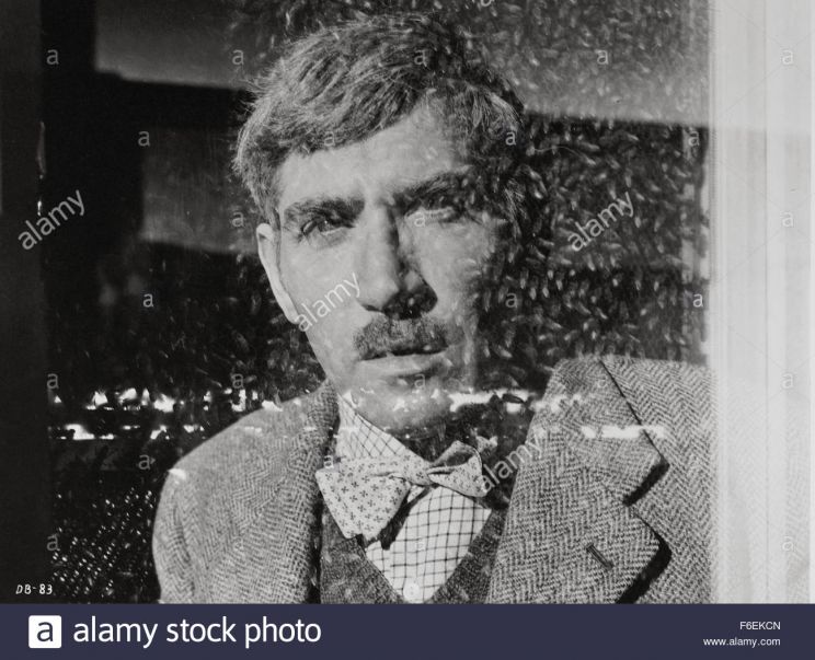 Frank Finlay