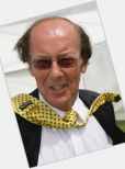 Fred Dinenage