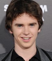 Freddie Highmore