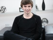 Freddie Highmore