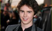 Freddie Highmore