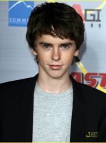 Freddie Highmore photo