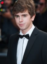 Freddie Highmore photo