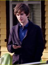 Freddie Highmore