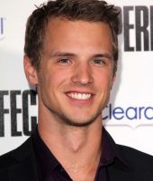 Freddie Stroma