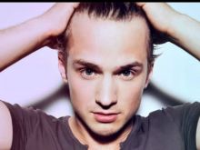 Freddie Stroma
